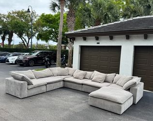 Couch/Sofa Sectional - Cloud Couch - Gray - Delivery Available 🚛