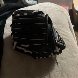 youth baseball glove 