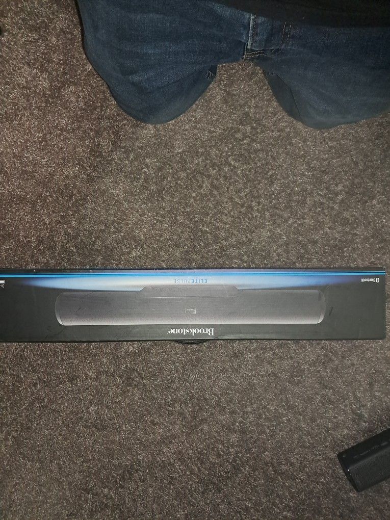 Brookstone Sound Bar 
