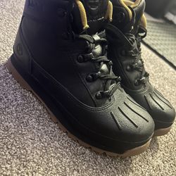 Boy Timberland Boots Size 4 (2 Pairs)