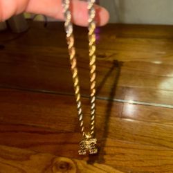 14 kt 20 inch 36 gram solid tri color rose white and yellow gold chain and 14 kt R pendant 4 grams gold with SI diamonds