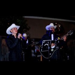 Grupo La Hermanda Disponible