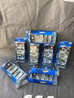 2000 Hot Wheels 5-Car Gift Pack POLICE CRUISERS 50024 New