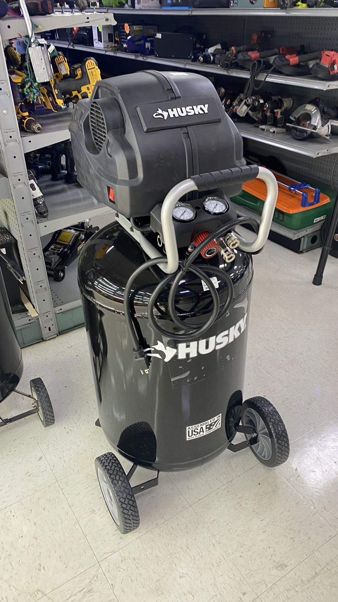 Husky C305h 30 Gallon 225 Psi Air Compressor