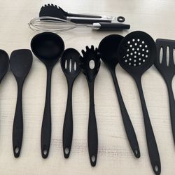 12 Black Silicone Kitchen Utensil Set