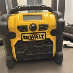 Dewalt Radio And Battery 