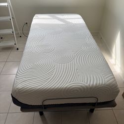 Twin XL Mattress And Powered Base