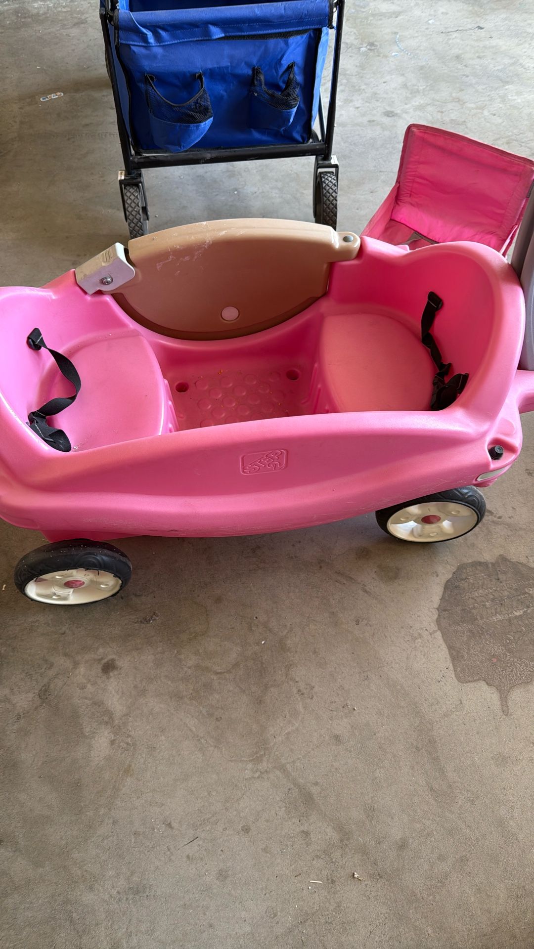 Girl Wagon
