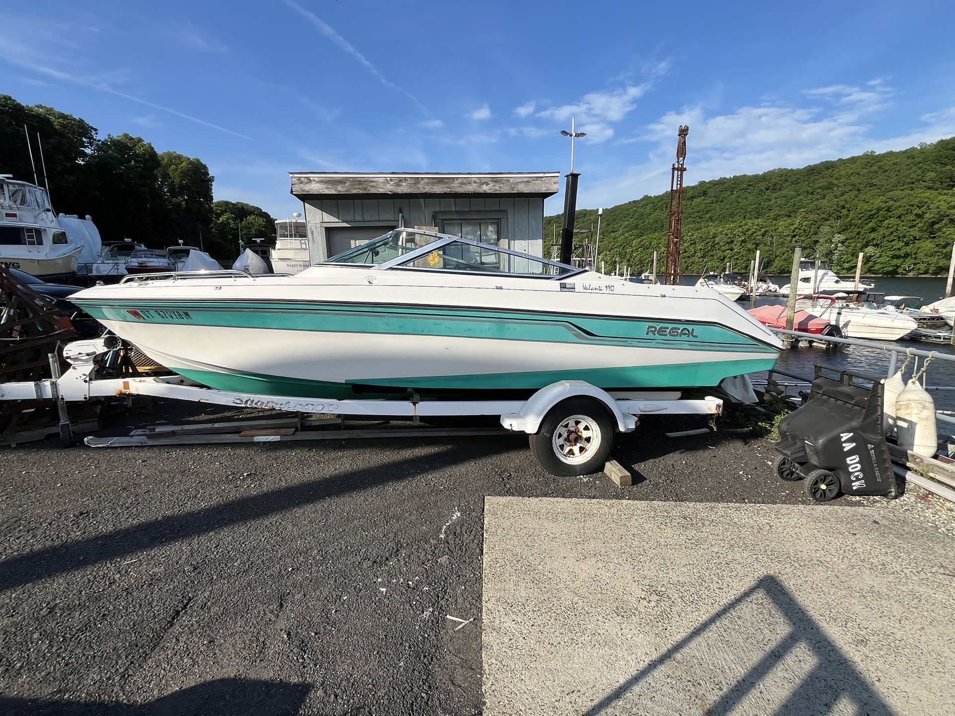 19ft 1992 Regal Valanti