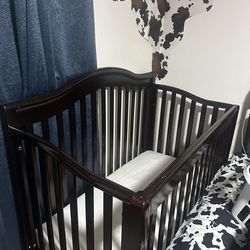 Crib + Mattess