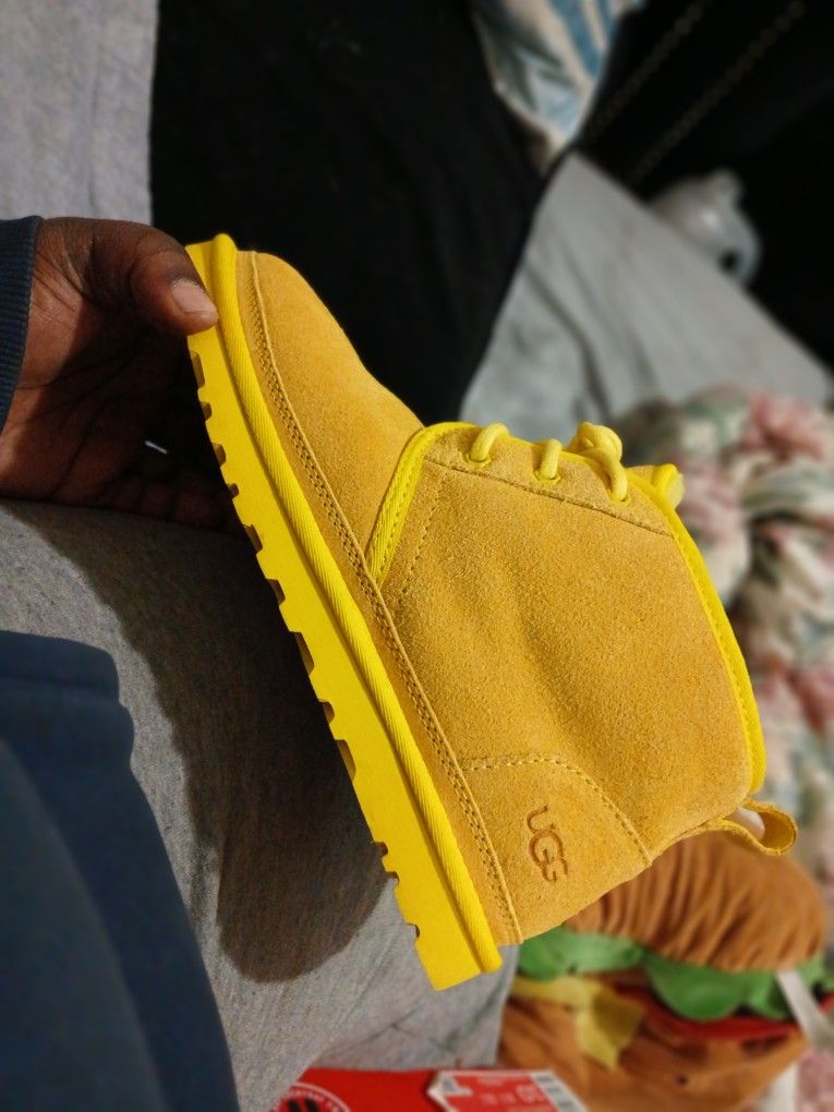 Yellow Uggz