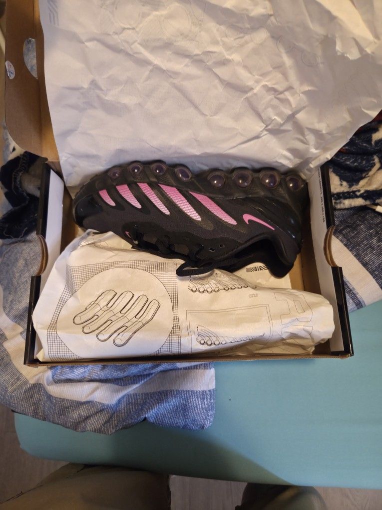 Like New Worn Once Airmax Womens