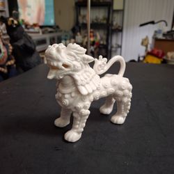 Ardalt Lenwile China Japan White Porcelain Foo Dog Figurine, Guardian Lion Protects Your Home From Evil Spirits 4.5L X 4.25H Vintage Mid 20th Century