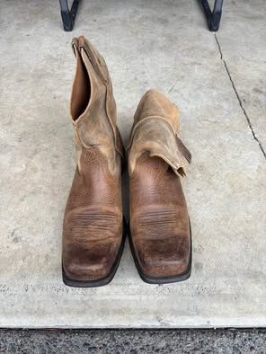 Ariat 14D Boots 