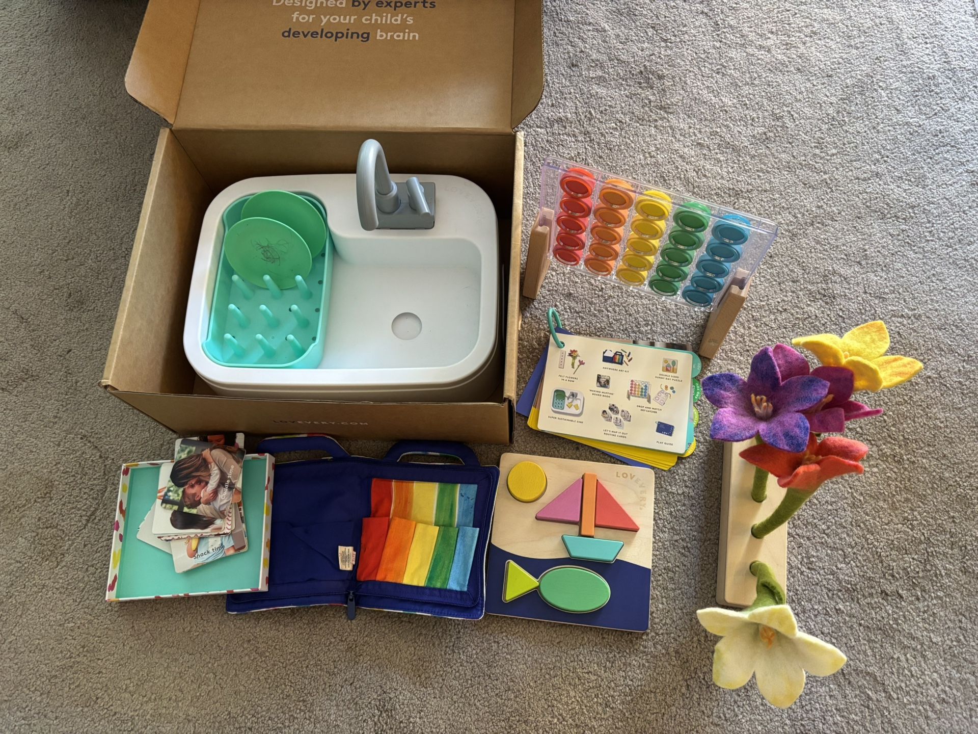 Lovevery The Helper Playkit
