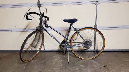 Woman's Roadmaster PRO TOUR 12 Speed