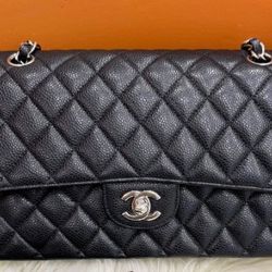 Chanel shoulder bag black