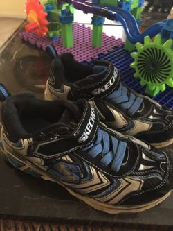 Sketchers boys tennis