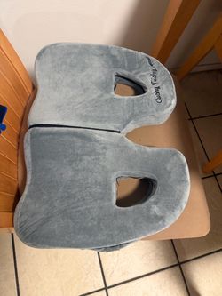 Cushy Tushy Coccyx Seat Cushion