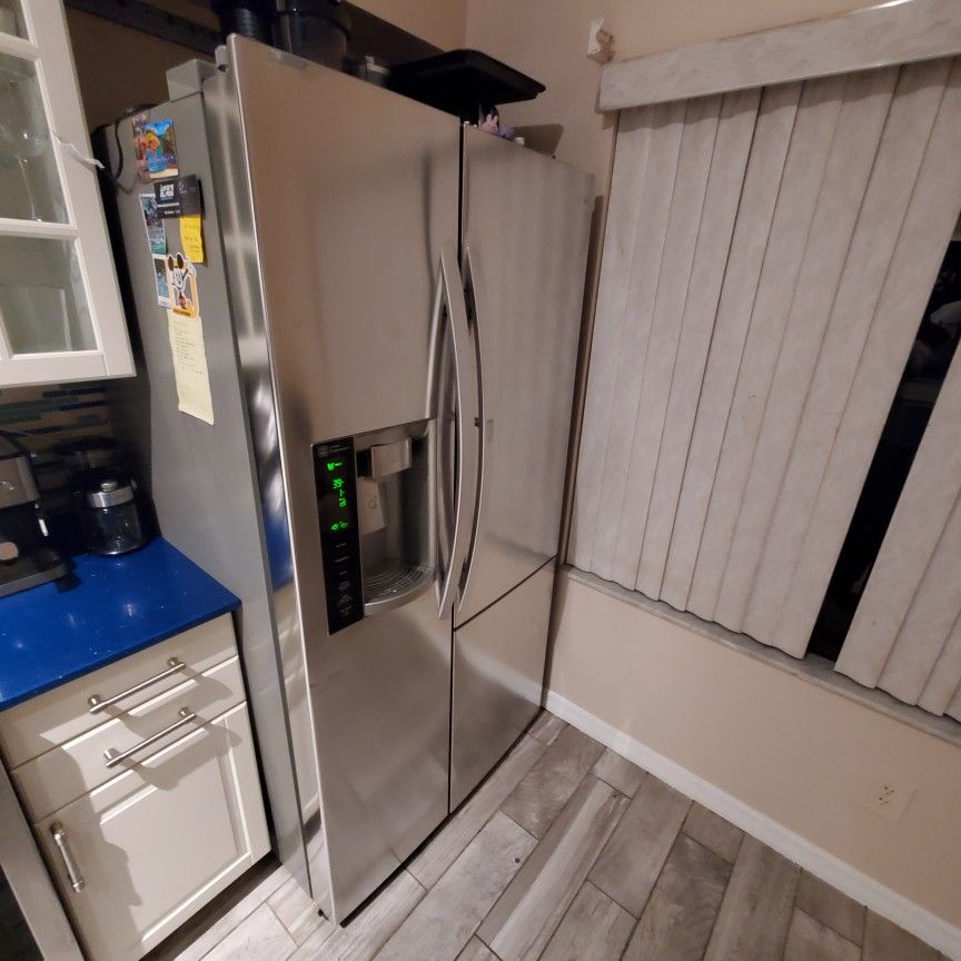 LG double Door Refrigerator