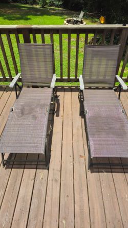Deck lounge chairs