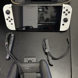 Nintendo Switch Oled With Zelda Case