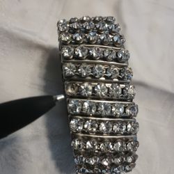 Vintage Crystal Stretch Bracelet 1950s