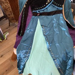 6 Little Girls Play Dresses Or Use  Customs