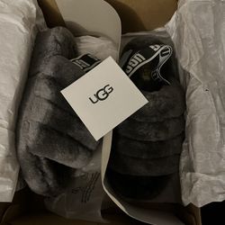 Gray Ugg Slides ( Size7) 