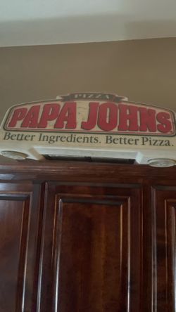 Papa John’s Car Sign