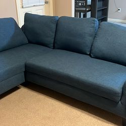 L-shape pull out couch