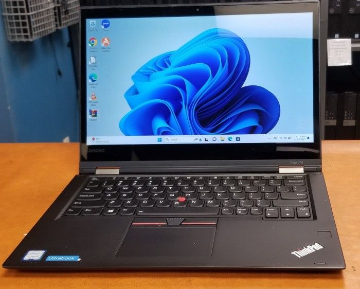 Lenovo ThinkPad Yoga 370 - Intel Core i5-7200U, 256GB M.2 SSD, 8 GB PC4 RAM, Touch, Webcam & Mic, Win 11 Pro

