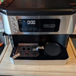 De’Longhi COM530M All-in-One Coffee & Espresso Machine – Open Box, Unused