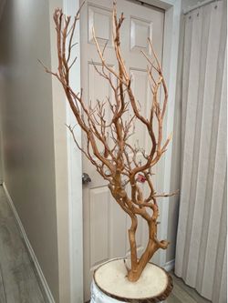 Decorative branch