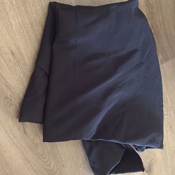 12 black tablecloths
