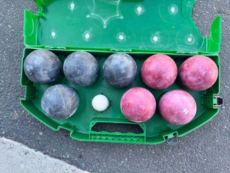 Bocce ball set
