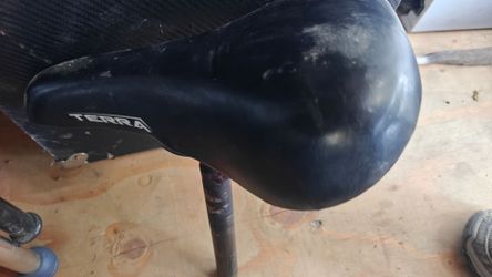 Bicycle seats