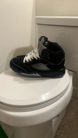 Jordan 5 metallic size 9.5