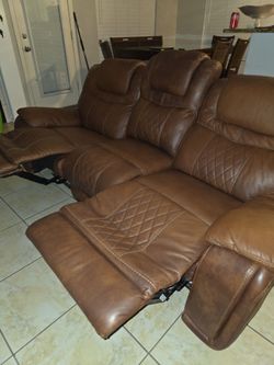 2 piece Couch Set