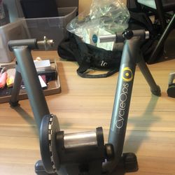 CycleOps Magnetic Bike Trainer