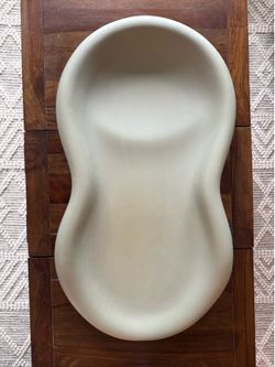 Keekaroo Peanut Changer – Gray