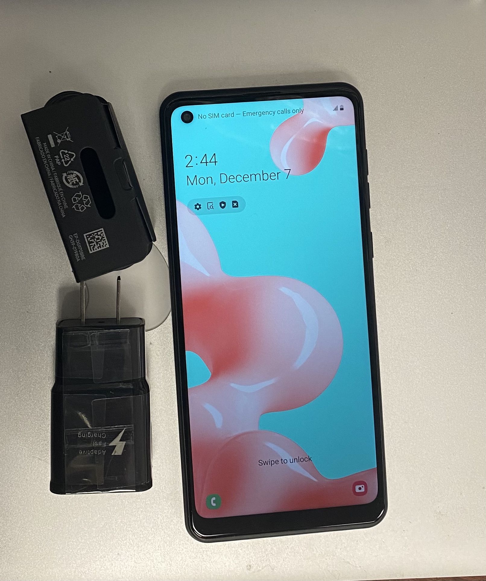 Samsung Galaxy A21 32 gb unlocked with store warranty