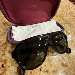GUCCI GLASSES 