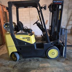 Forklift