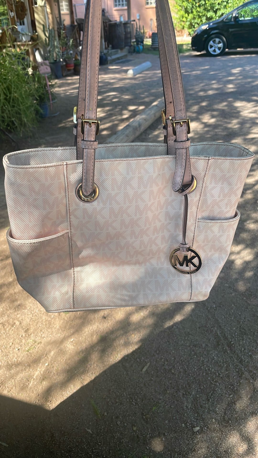 Michael Kors purse