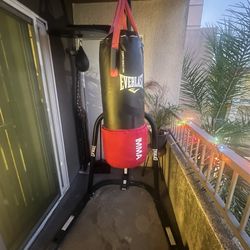 Omni Strike Everlast Punching Bag Stand