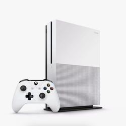 X Box One S White 500GB with 2 Wireless Controllers and charging station