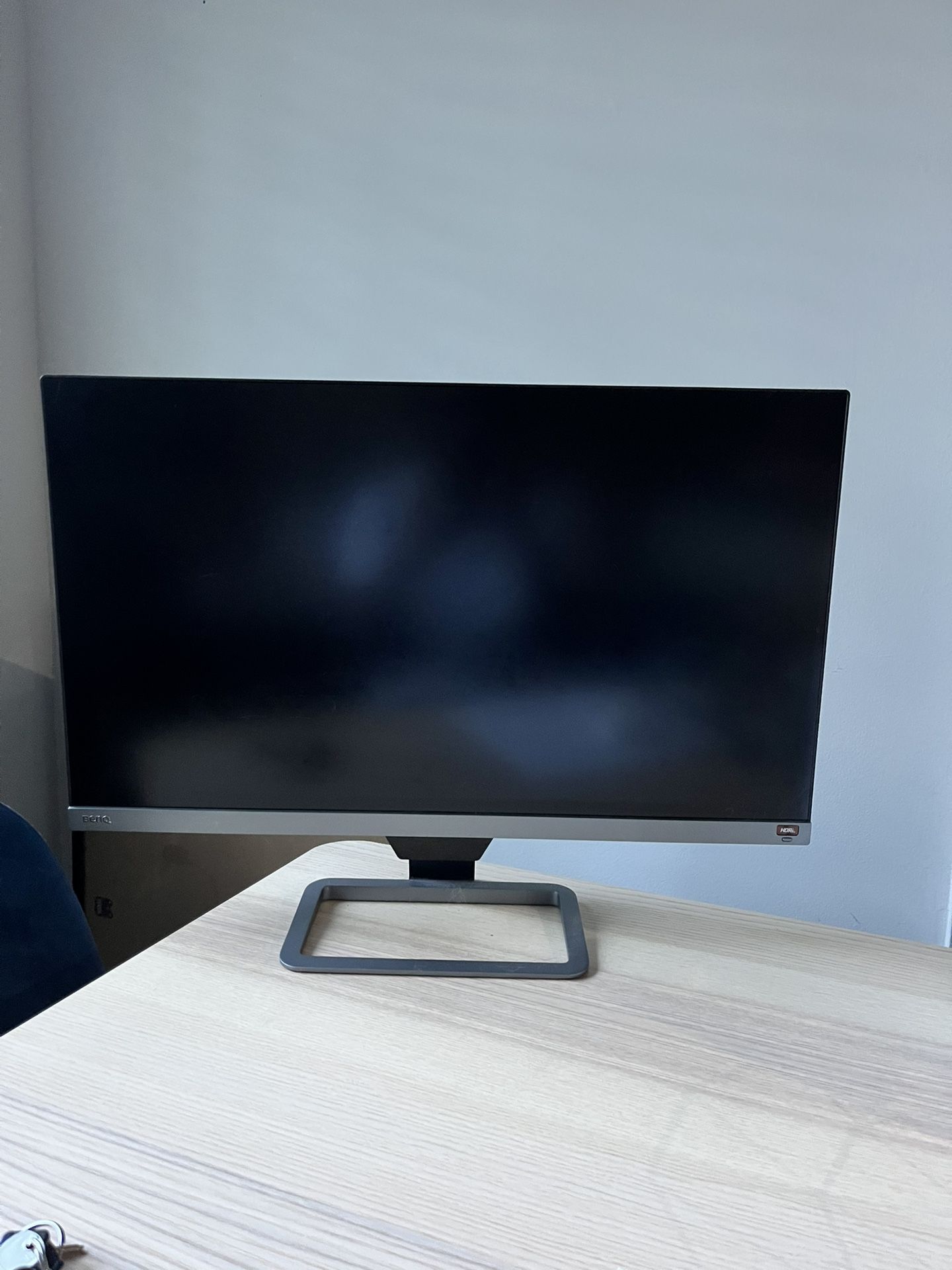Selling BenQ 27-inch Monitor (power cord and HDMI Are Included)