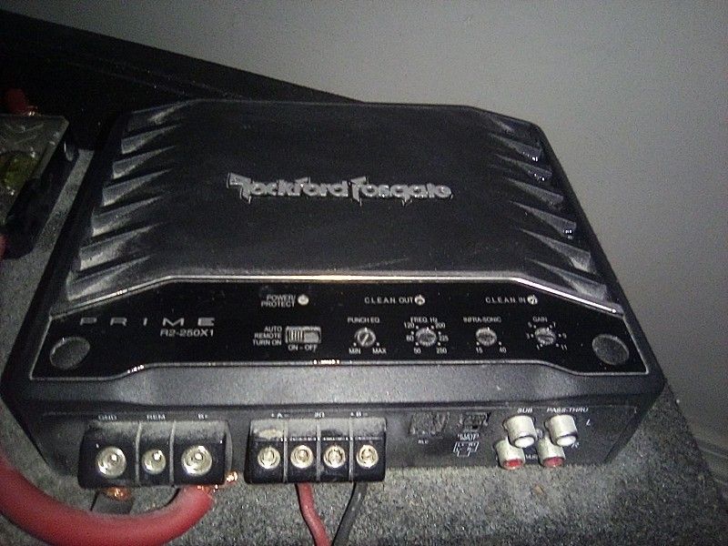 Rockford Fosgate Car Audio Amplifier 