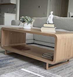 48" Modern Coffee Table, 2-Tier Curved Center Table, Natural Oak